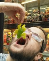 צפרדע מצווחת בגלל אסף